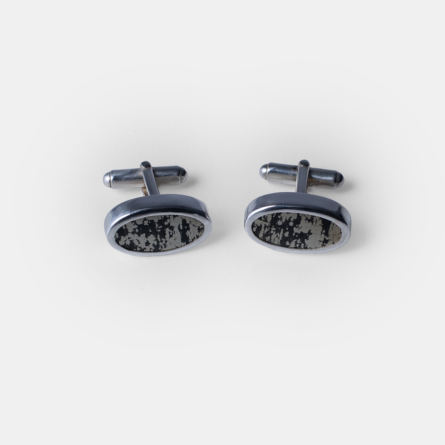 Cufflinks